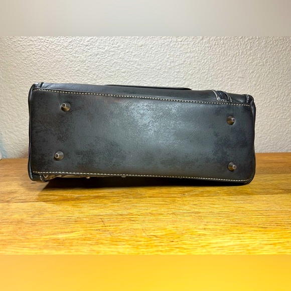 Montana west concealed carry handbag - Picture 2 of 11